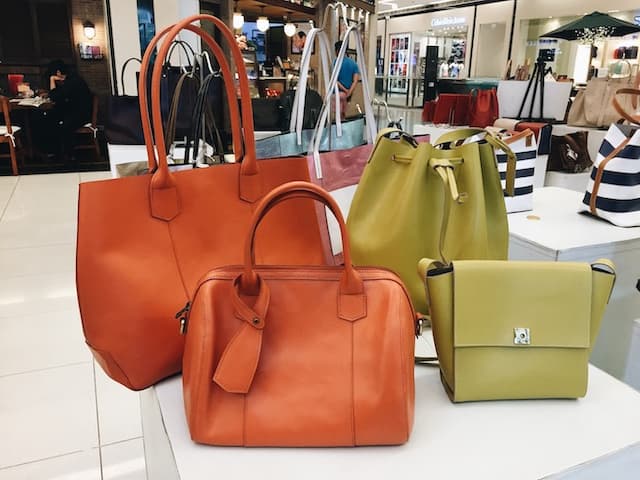 Leather Bags – The accessory you need to liven up your wardrobe!